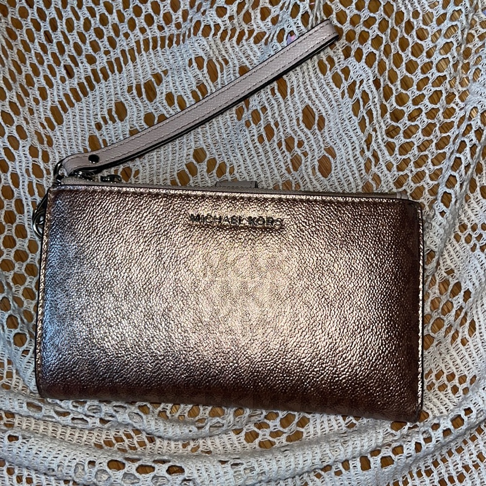rose gold michael kors wallet